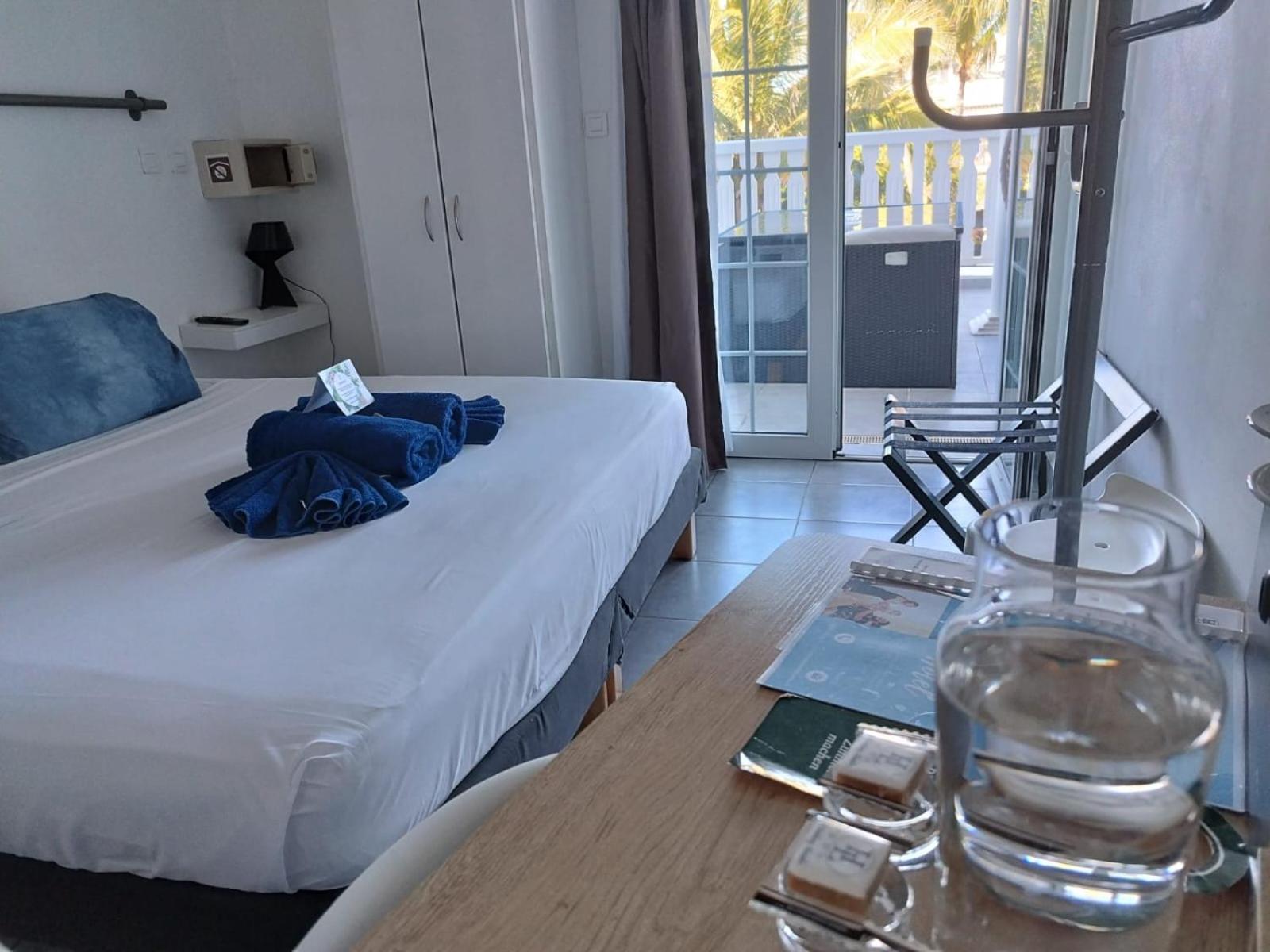 林赛酒店 圣皮埃尔 外观 照片